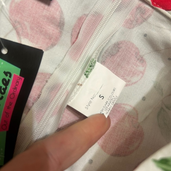 Stella Mae’s Cherry Print Retro A-Line Skirt NWT Size Small - Picture 3 of 5